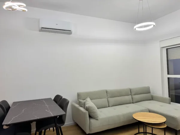 Tirane, jepet me qera apartament 2+1 Kati 2, 530 € (Ali Demi)