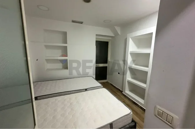 Tirane, jepet me qera apartament 1+1 , 72 m² 476 € (liceu artistik)