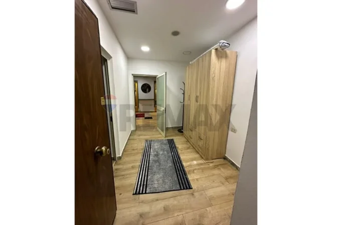 Tirane, jepet me qera apartament 1+1 , 72 m² 476 € (liceu artistik)