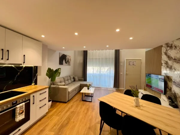 Tirane, shitet apartament duplex Dublex , 66 m² 128.000 € (Liqeni i Thatë)