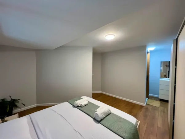 Tirane, shitet apartament duplex Dublex , 66 m² 128.000 € (Liqeni i Thatë)