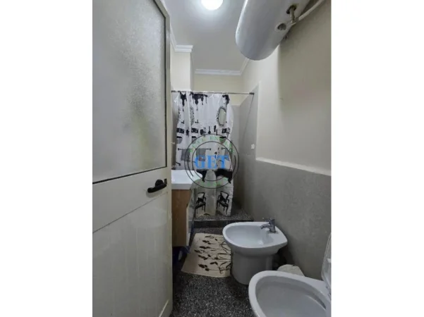 Durres, jepet me qera apartament 2+1 Kati 4, 75 m² 400 € (poliklinika durres)