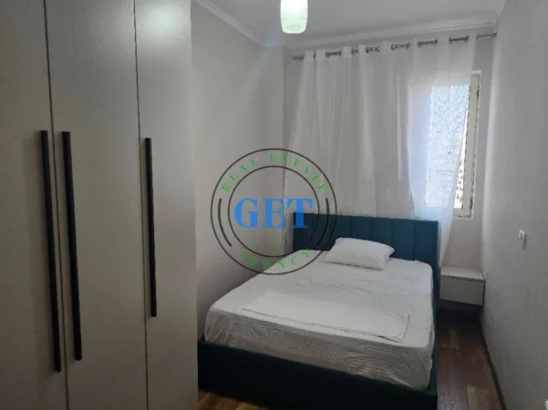 Durres, jepet me qera apartament 2+1 Kati 4, 75 m² 400 € (poliklinika durres)