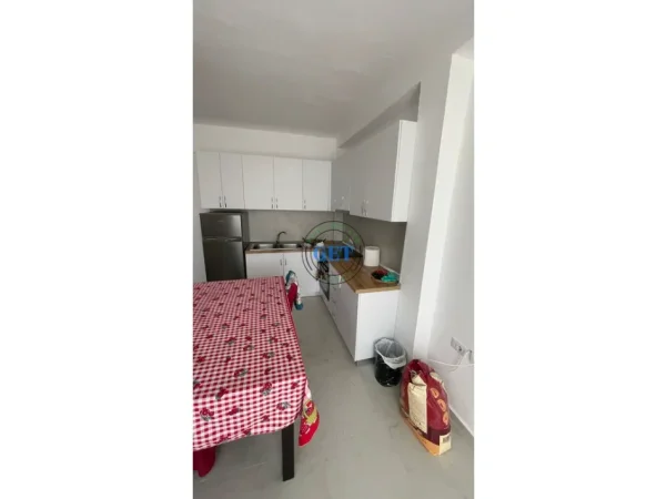 Durres, jepet me qera apartament 1+1 Kati 1, 60 m² 200 € (spitall durres)