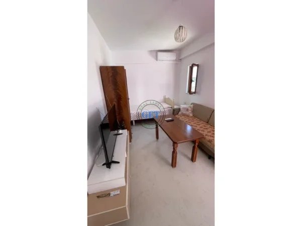 Durres, jepet me qera apartament 1+1 Kati 1, 60 m² 200 € (spitall durres)