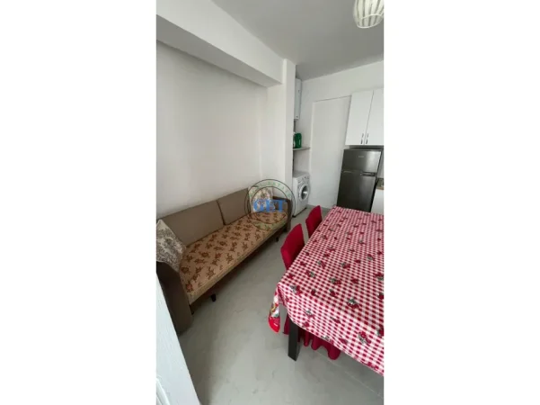 Durres, jepet me qera apartament 1+1 Kati 1, 60 m² 200 € (spitall durres)