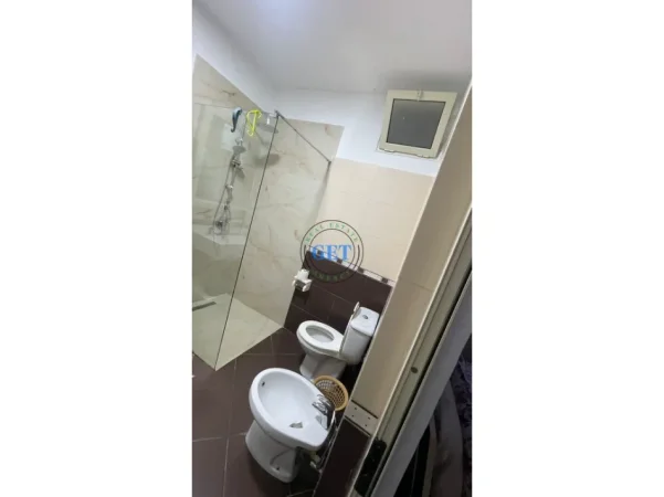 Durres, jepet me qera apartament 1+1 Kati 1, 85 m² 300 € (Shkëmbi i Kavajës,Durres)