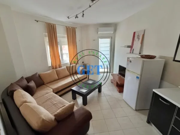 Durres, jepet me qera apartament 1+1 Kati 5, 65 m² 300 € (golem durres)