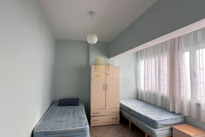 Tirane, jepet me qera apartament 1+1 Kati 3, 50 m² 400 € (Don Bosko, prane shkolles Qazim Turdiu)