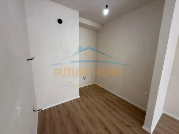 Tirane, shes apartament 3+1+Ballkon , 125 m² 375.000 € 
