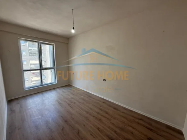 Tirane, shes apartament 3+1+Ballkon , 125 m² 375.000 € 