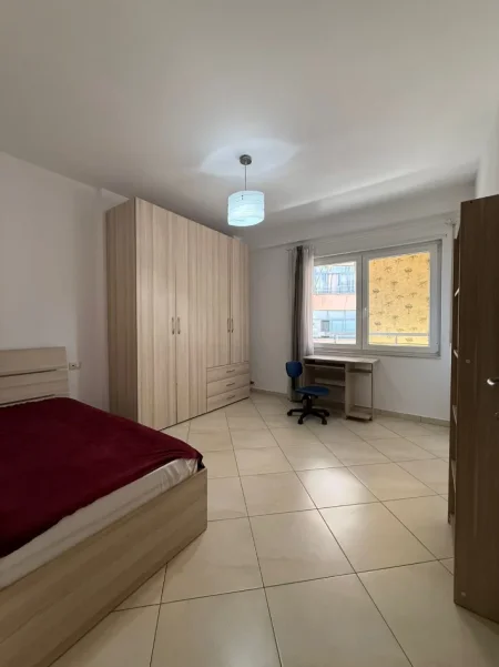 Tirane, jepet me qera apartament 2+1 Kati 3, 113 m² 750 € (Ura Tabakeve)