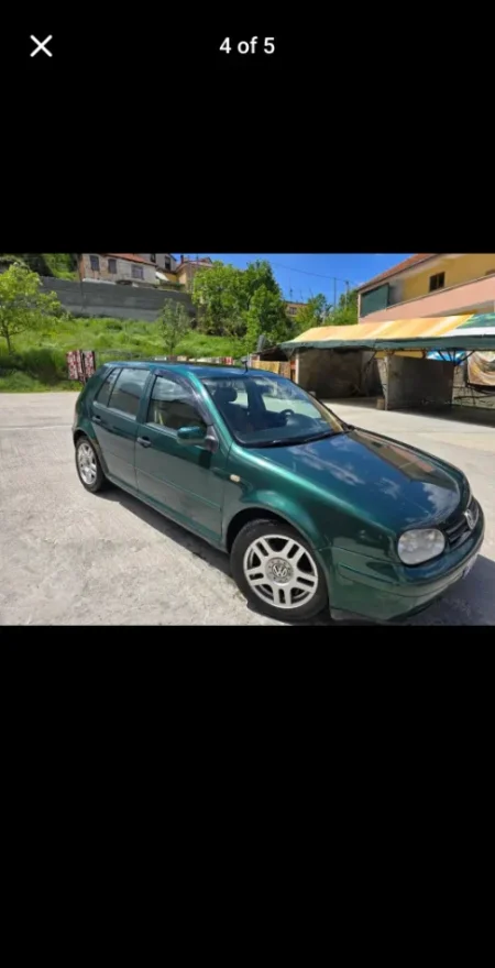 Pogradec, shes makine Golf 4 Nafte, jeshile manuale Klima 313.000 km 1.300 €