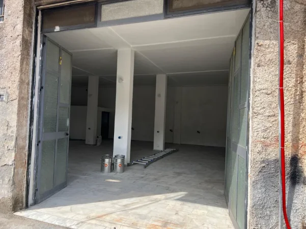 Tirane, jepet me qera ambjent biznesi Kati 0, 170 m² (RRUGA E DIBRES) MLS # 530581011-19