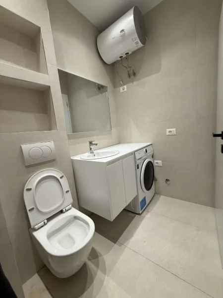 Tirane, jepet me qera apartament Kati 8, 50 m² 450 € (bulevardi migjeni)