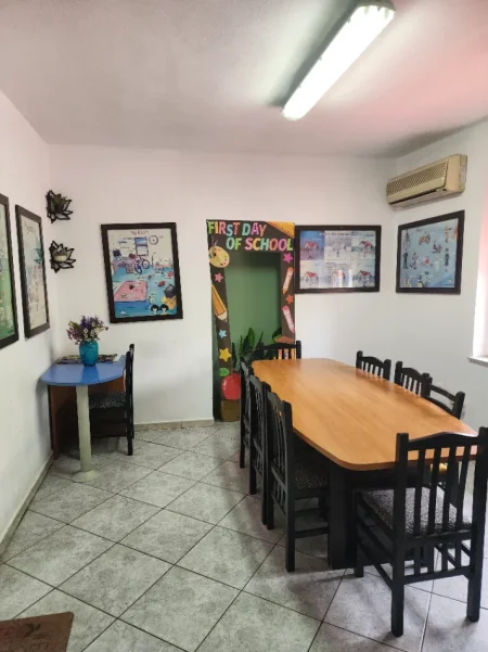 Tirane, jepet me qera zyre Kati 2, 124 m² 1.200.000 € 