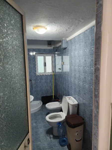 Tirane, jepet me qera zyre Kati 2, 124 m² 1.200.000 € 