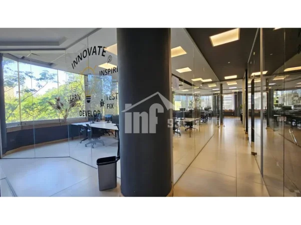 Tirane, jepet me qera zyre Kati 1, 100 m² 2.900 € (BULEVARDI “DESHMORËT E KOMBIT” KULLAT BINJAKE)