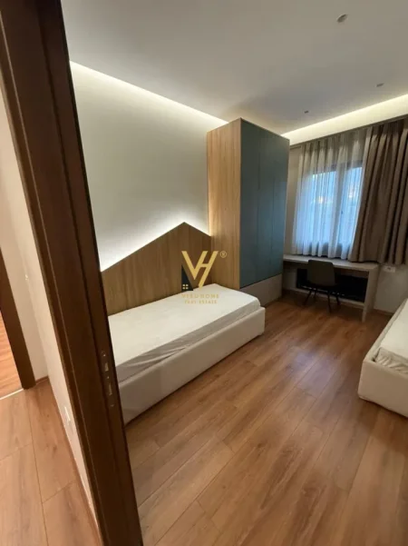 Tirane, jepet me qera apartament 2+1+BLK Kati 2, 113 m² 720 € (FARMACIA 10)