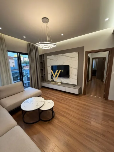 Tirane, jepet me qera apartament 2+1+BLK Kati 2, 113 m² 720 € (FARMACIA 10)