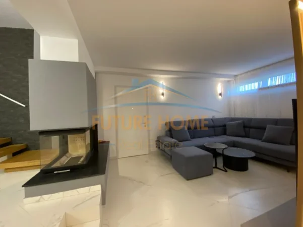 Tirane, shitet Vile Vile 2 Katshe , 309 m² 700.000 € 