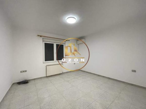 Tirane, jepet me qera Vile 2+1 Kati 1, 260 m² 2.200 Euro (SELITE)