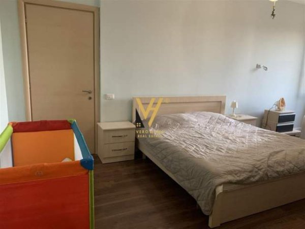 Tirane, shitet apartament 2+1 Kati 3, 118 m² 157.000 Euro (yzberisht)