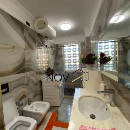 Tirane, shitet apartament 3+1+BLK Kati 2, 151 m² 280.000 Euro (rruga xhanfize keko)