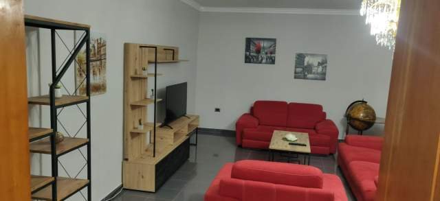 Tirane, jepet me qera apartament Kati 2, 130 m² 650 Euro (Prokuroria)