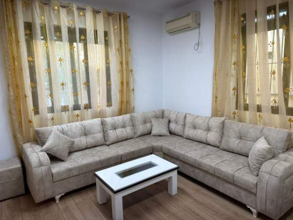 Tirane, jepet me qera apartament Kati 1, 60 m² 380 Euro (5 Maj)