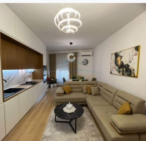 Tirane, jepet me qera apartament 2+1 Kati 5, 84 m² 650 Euro (tek Rainbow Rezidence, Don Bosko.)