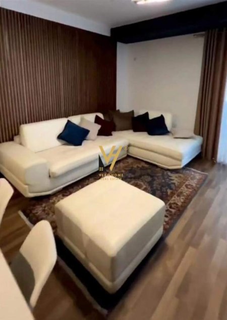 Tirane, jepet me qera apartament 2+1 Kati 4, 106 m² 750 Euro (kopshti zoologjk)