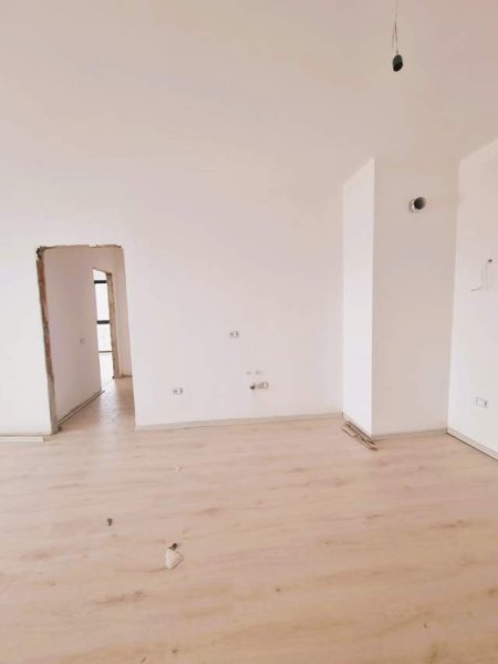 Tirane, shes apartament 2+1 114 m² 165.000 Euro (Farmacia 10)