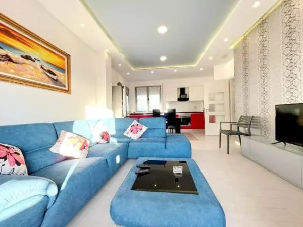 Tirane, shes apartament 2+1 103 m² 110.000 Euro (Fresku, prane Restorat Qesaraka)