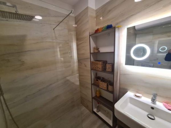 Tirane, jepet me qera apartament 2+1 Kati 2, 70 m² 450 Euro (Kodra e Diellit)
