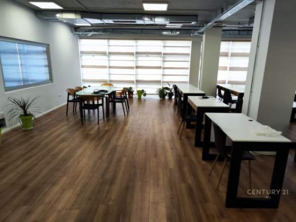 Tirane, shes zyre 219 m² 600.000 Euro (Rruga e Elbasanit)