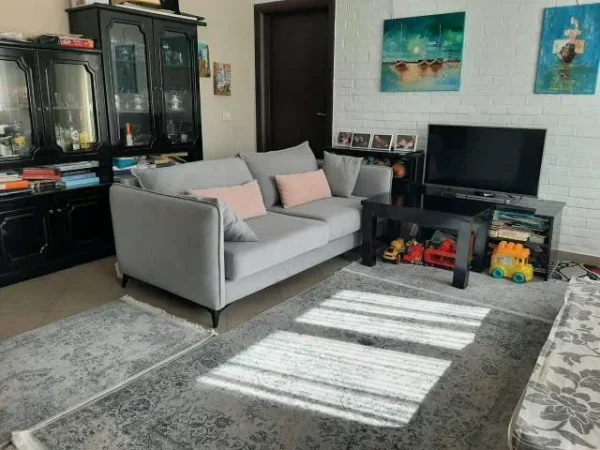 Tirane, jepet me qera apartament 1+1 Kati 6, 78 m² 350 Euro (fresk)