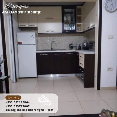 Tirane, shitet apartament 1+1 Kati 3, 59 m² 60.000 Euro (ne qender te kombinatit)