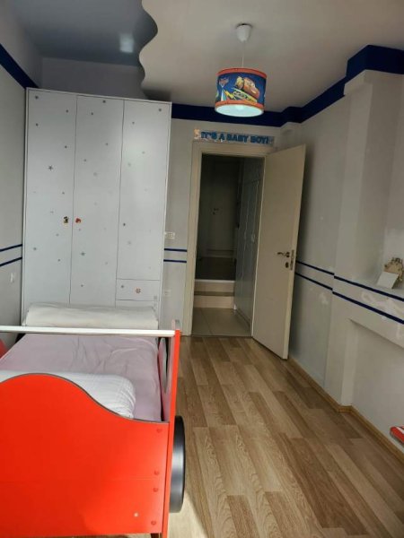 Tirane, jepet me qera apartament 2+1+BLK Kati 1, 80 m² 500 Euro (Rruga Bill Klinton)
