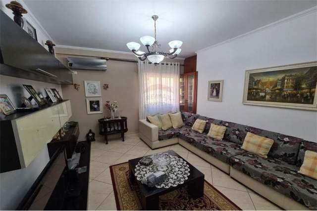 Tirane, jepet me qera apartament 2+1+BLK Kati 2, 95 m² 500 Euro (Eleonara)