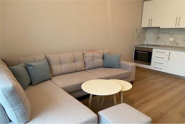 Tirane, jepet me qera apartament 2+1+BLK Kati 3, 90 m² 400 Euro (Loni Ligori)