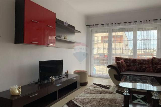 Tirane, jepet me qera apartament 1+1+BLK Kati 6, 80 m² 450 Euro (Don Bosko)