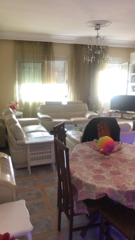 Tirane, jepet me qera apartament 2+1+BLK Kati 4, 118 m² 750 Euro (Bllok)