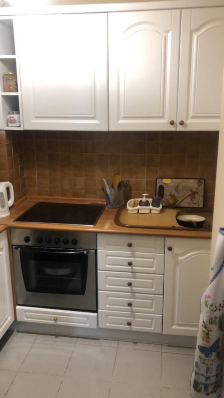 Tirane, jepet me qera apartament 2+1+BLK Kati 4, 118 m² 750 Euro (Bllok)