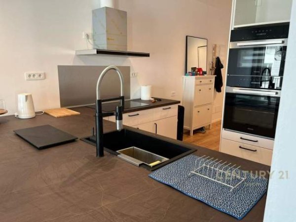 Tirane, jepet me qera apartament 2+1+BLK Kati 1, 122 m² 1.250 Euro (Liqeni i Thatë)
