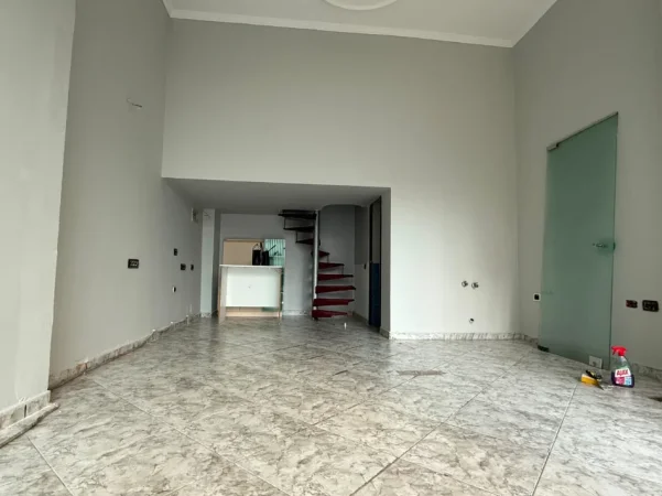 Tirane, shitet ambjent biznesi Kati 0, 70.000 € (Rruga Abdyl Pajo)