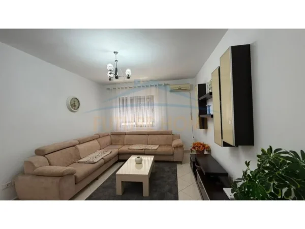 Tirane, shitet apartament 3+1 Kati 2, 112 m² 195.000 € (Astir)