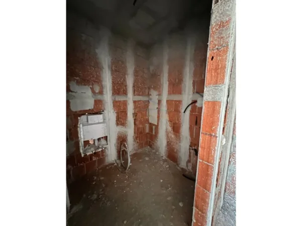 Tirane, shitet apartament 2+1 Kati 1, 110 m² 135.000 € (Paskuqan)
