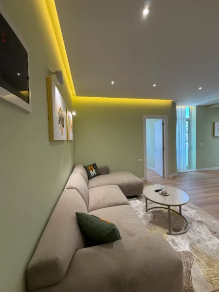 Tirane, shitet apartament 2+1+Ballkon Kati 8, 70 m² 235.000 € (Myslym Shyri)