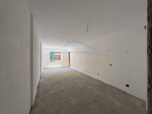 Tirane, shitet apartament 2+1 Kati 5, 126 m² 158.000 € (Paskuqan)